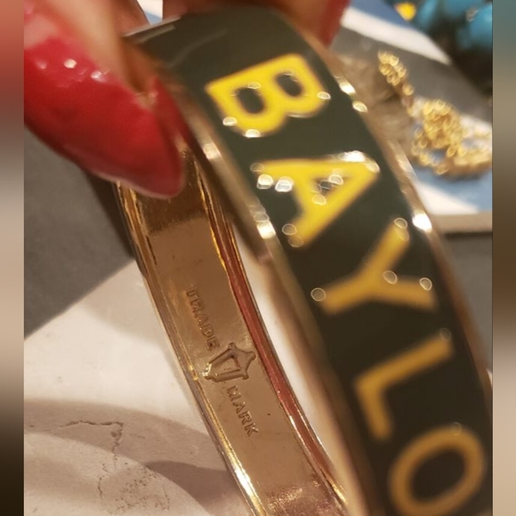 Baylor University Green and gold clasp hinge bangle Emerson Street Clothing Co - Picture 11 of 16